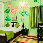 Hotel Lake Paradise