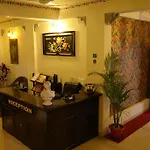 Hotel Lake Paradise